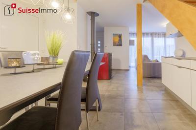 Maison - 98 m² - 5 pièces