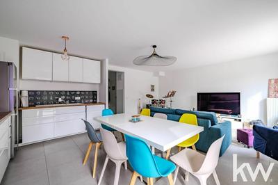 Maison - 97 m² - 4 pièces