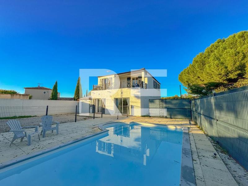 Villa - 165 m² - 8 pièces