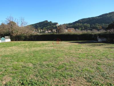 Terrain constructible - 2 376 m²