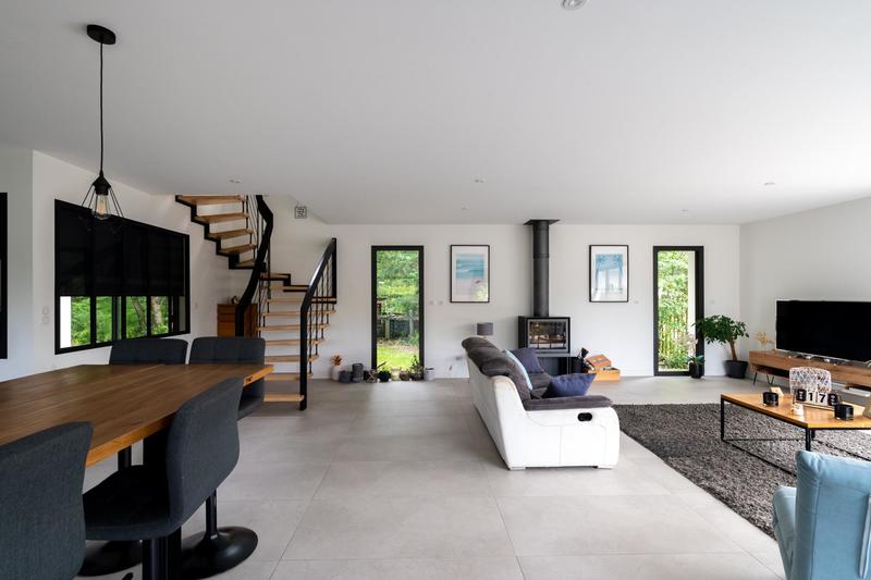 Maison - 160 m² - 7 pièces