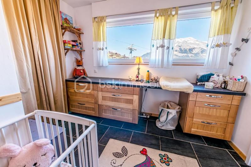 Appartement - 81 m² - 3 pièces