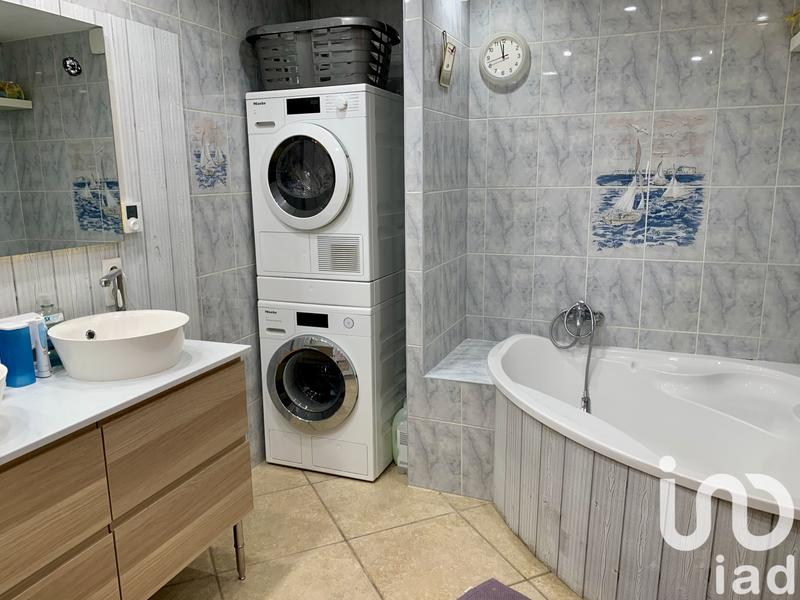 Maison - 277 m² - 7 pièces