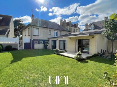 Maison - 185 m² - 6 pièces