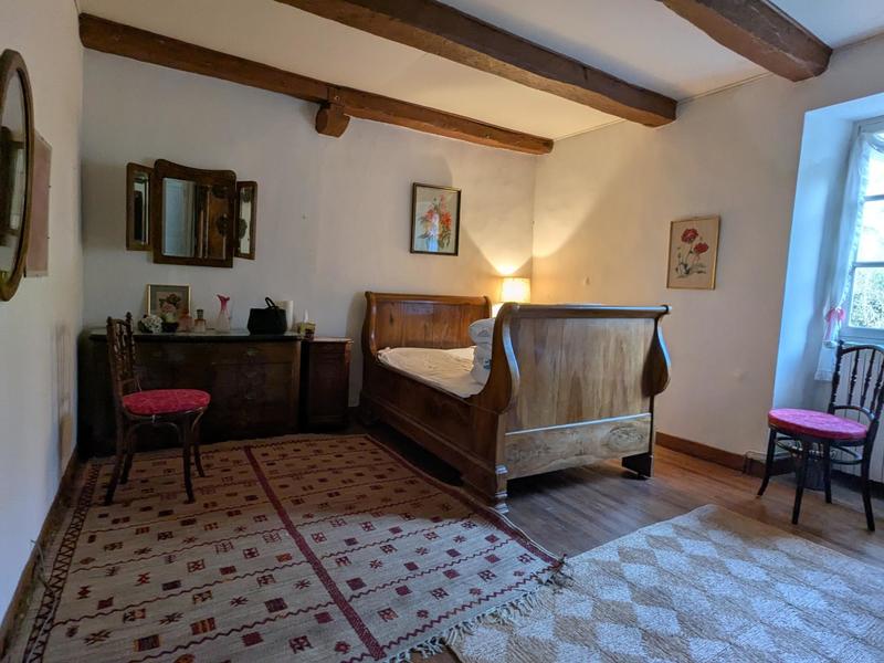 Maison - 220 m² - 10 pièces