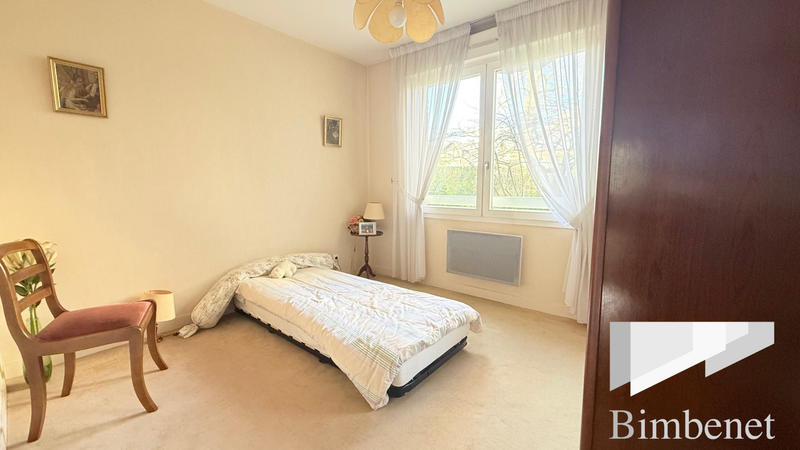 Appartement - 80 m² - 4 pièces