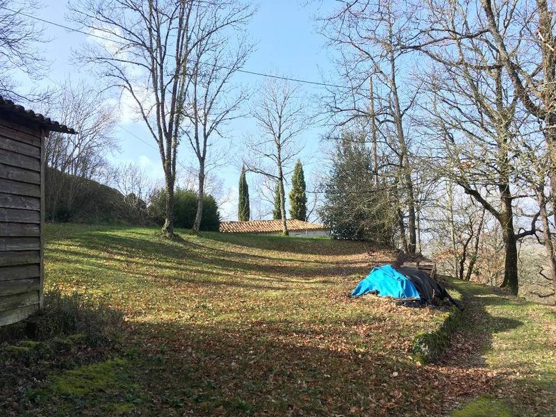 Propriété - 250 m² - 7 pièces