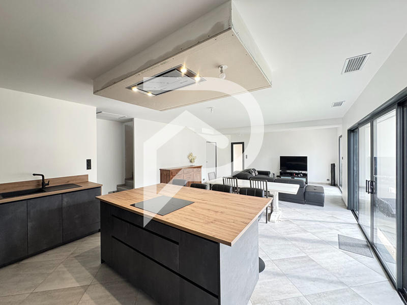 Maison - 135 m² - 4 pièces