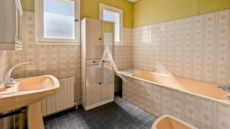 Maison - 101 m² - 5 pièces