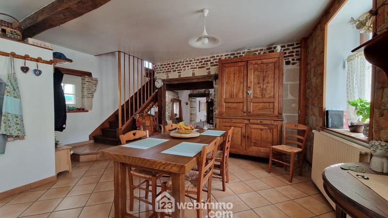 Maison - 210 m² - 6 pièces