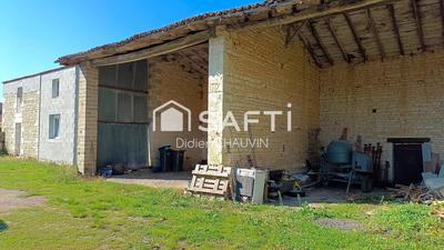 Maison - 300 m² - 12 pièces