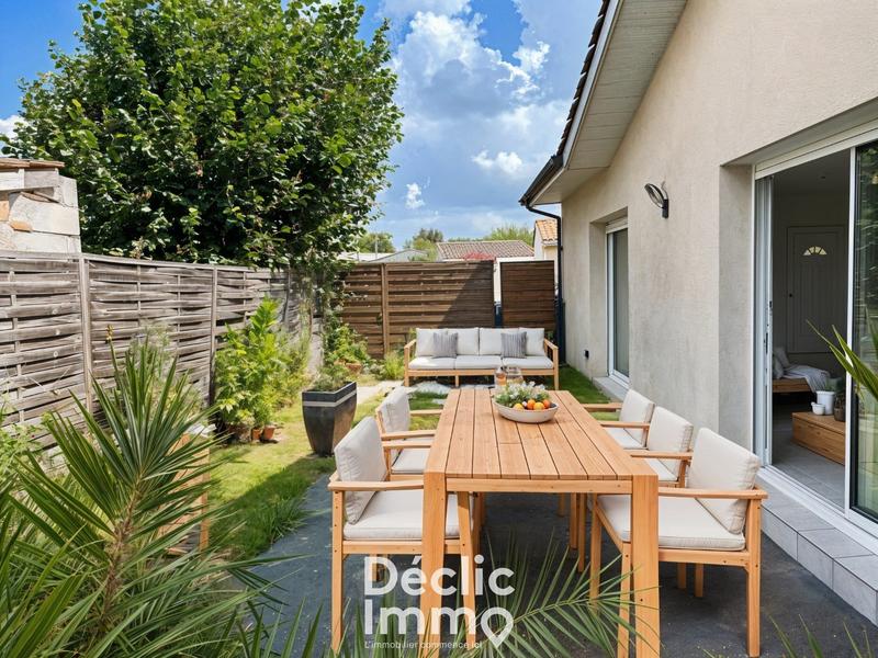 Maison - 90 m² - 5 pièces