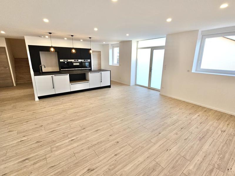 Maison - 111 m² - 4 pièces