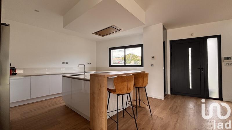 Maison - 197 m² - 6 pièces