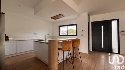 Maison - 197 m² - 6 pièces