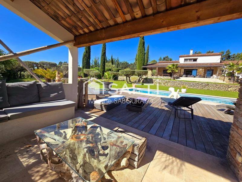 Maison - 192 m² - 6 pièces