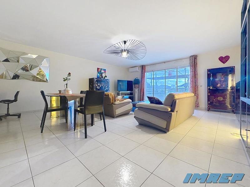 Appartement - 95 m² - 3 pièces