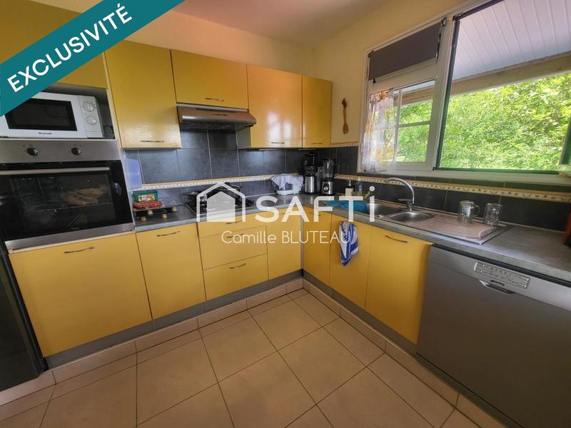 Maison - 200 m² - 8 pièces