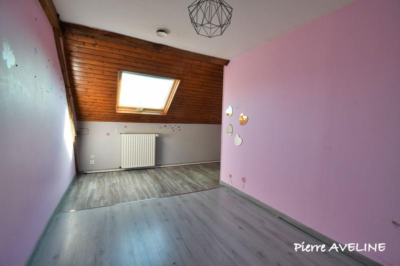 Maison - 242 m² - 7 pièces