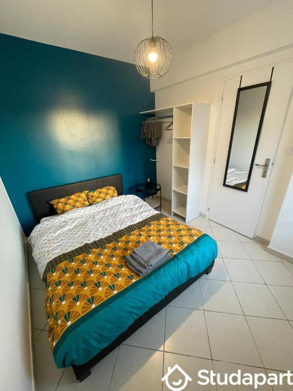 Chambre - 10 m² - 1 pièce