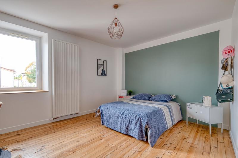 Maison - 201 m² - 7 pièces