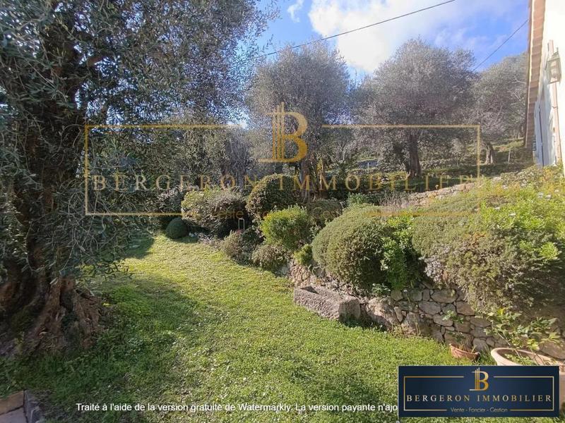 Villa - 185 m² - 6 pièces