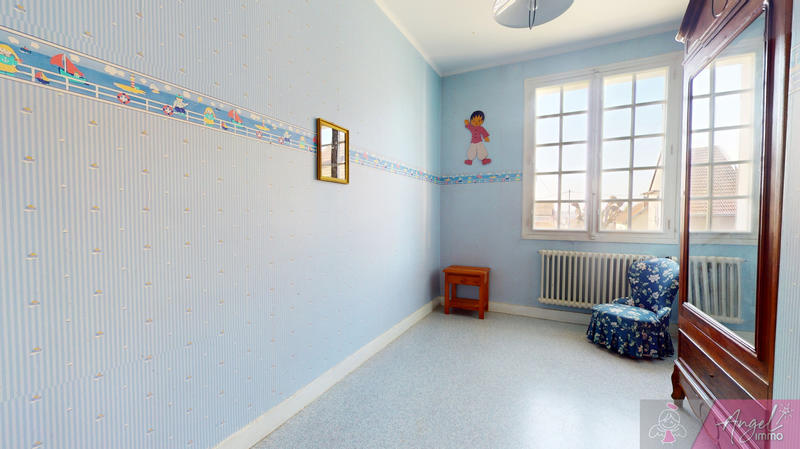 Maison - 188 m² - 8 pièces
