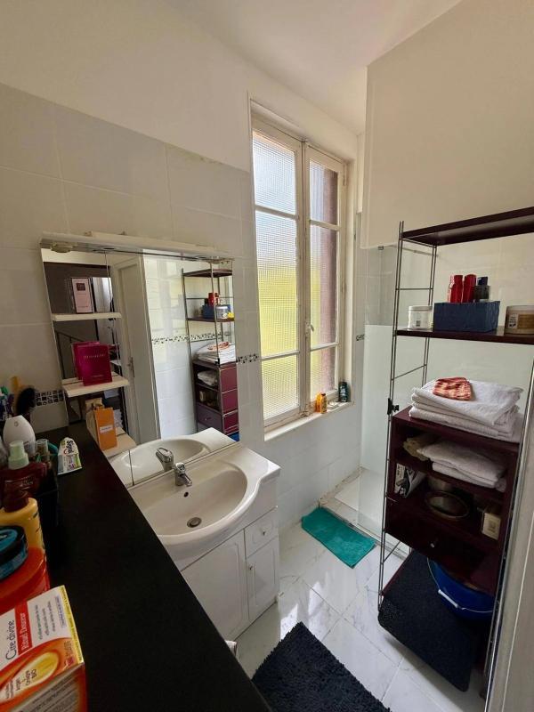 Propriété - 202 m² - 6 pièces