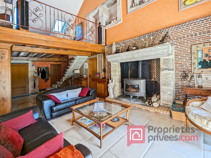 Maison - 274 m² - 12 pièces