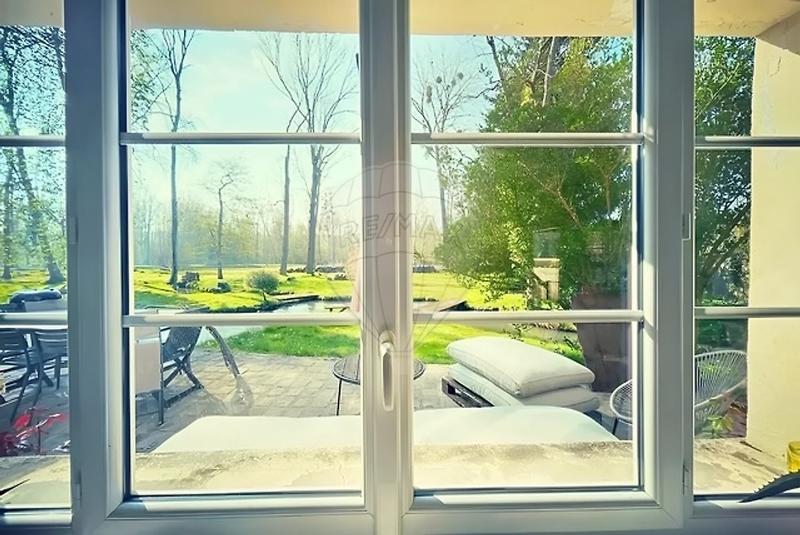 Maison - 242 m² - 6 pièces