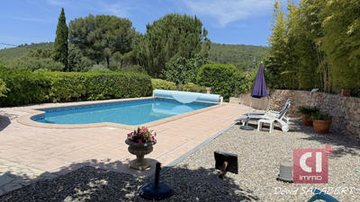 Maison - 170 m² - 6 pièces