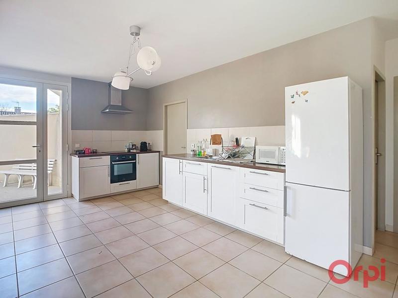 Maison - 200 m² - 8 pièces