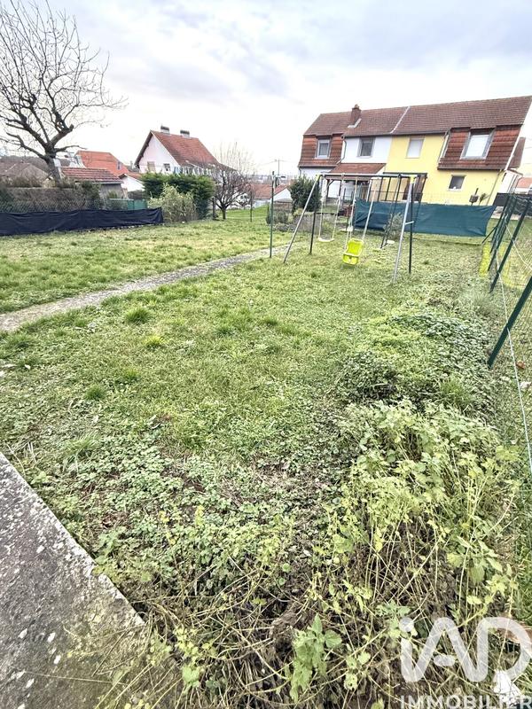 Maison - 98 m² - 6 pièces