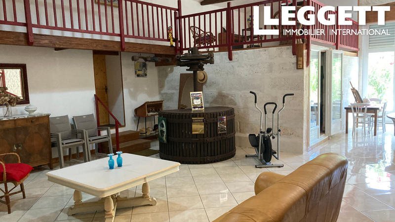 Propriété - 385 m² - 11 pièces