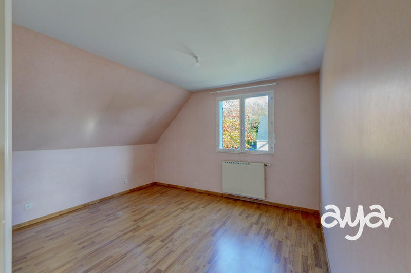 Maison - 177 m² - 6 pièces