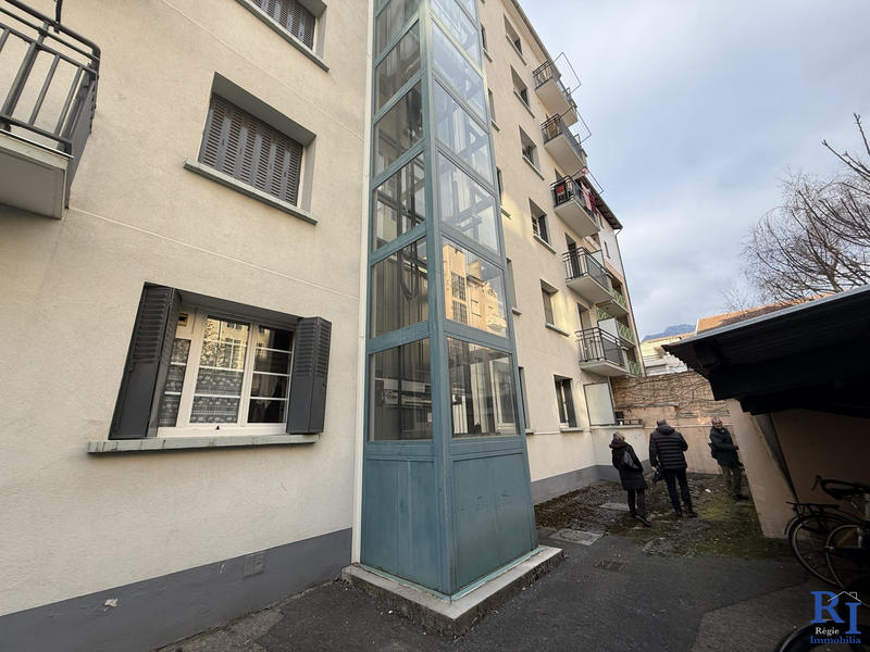 Appartement - 72 m² - 4 pièces