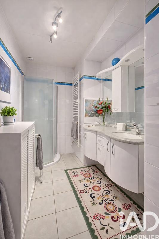 Appartement - 133 m² - 5 pièces