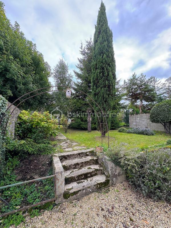 Maison - 98 m² - 4 pièces