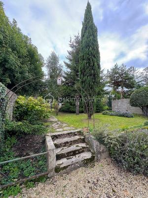 Maison - 98 m² - 4 pièces