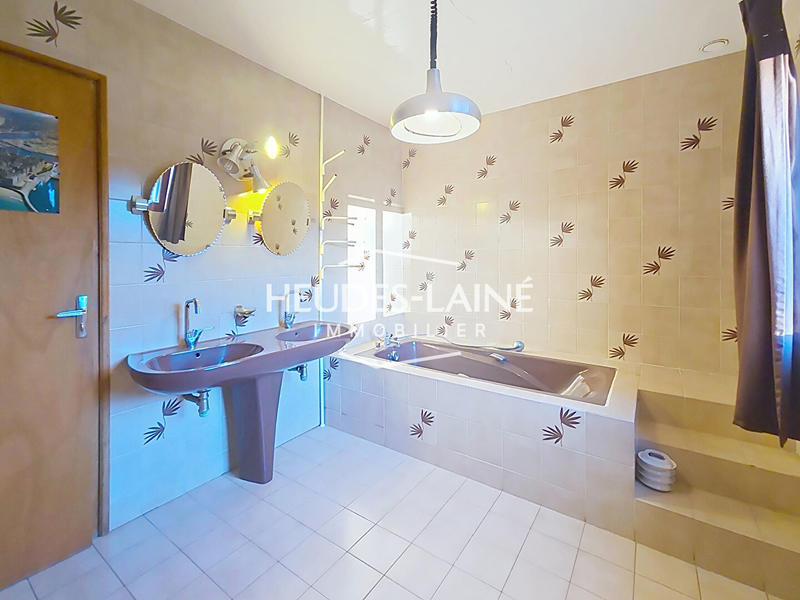 Maison - 169 m² - 5 pièces