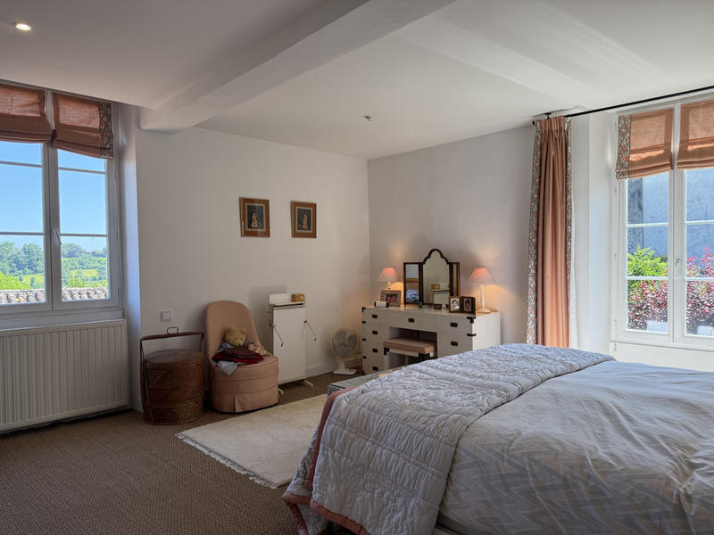 Maison de village - 197 m² - 9 pièces