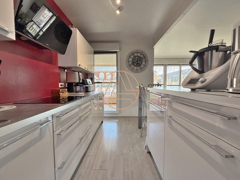 Appartement - 70 m² - 3 pièces