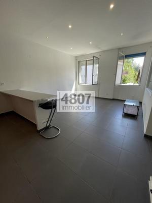 Appartement - 65 m² - 2 pièces