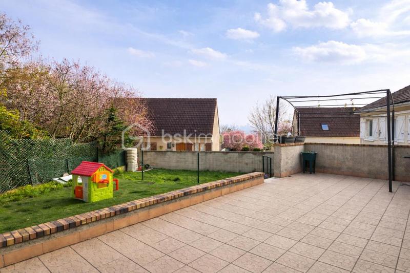 Maison - 125 m² - 6 pièces