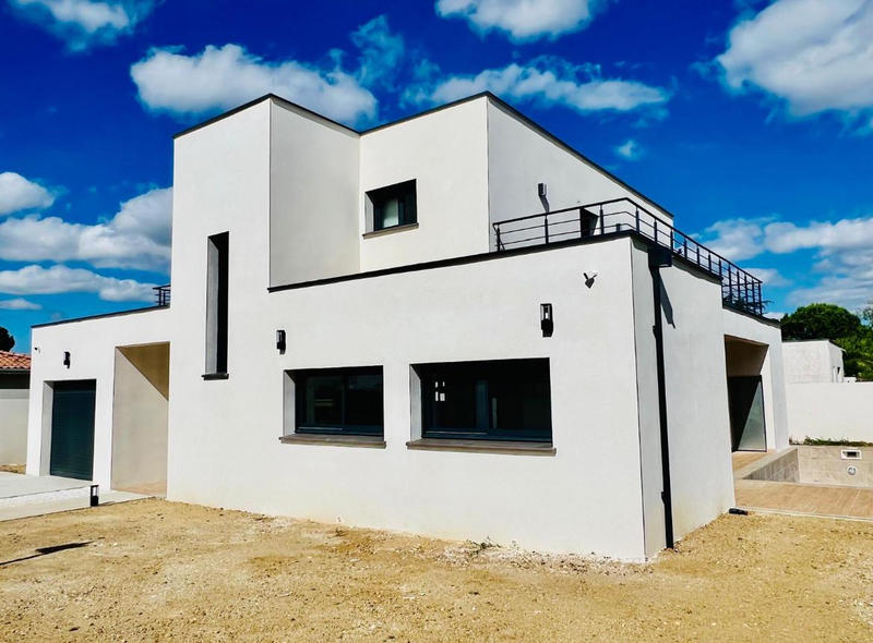 Maison - 170 m² - 7 pièces