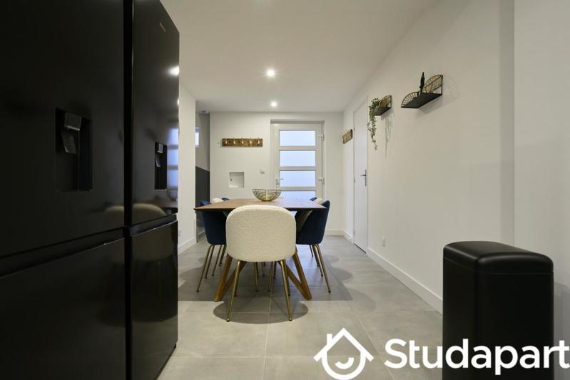 Chambre - 13 m² - 1 pièce