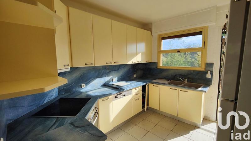 Maison - 200 m² - 7 pièces