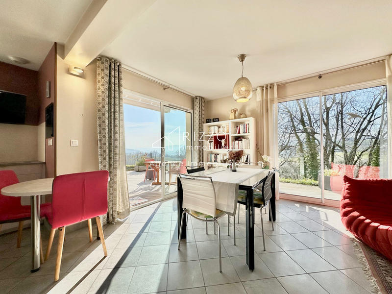 Maison - 110 m² - 4 pièces