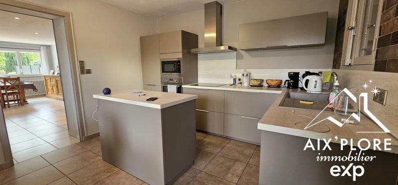 Maison - 110 m² - 4 pièces