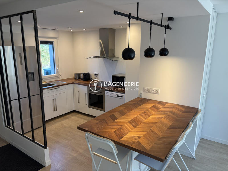 Duplex - 93 m² - 4 pièces